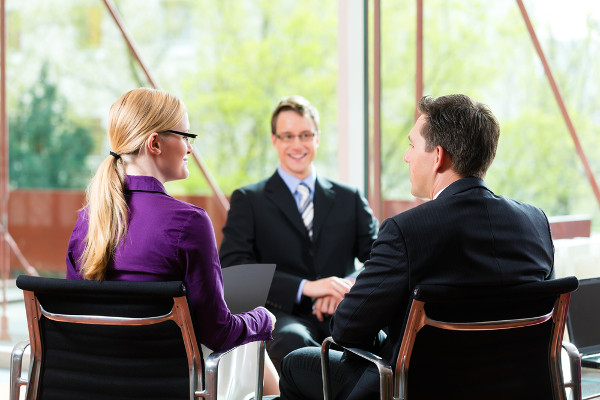 Body Language at Job Interviews: How to "Read" Candidates